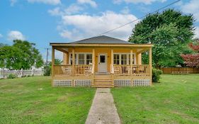 Coastal Getaway 1 Mi To Colonial Beach Pier!